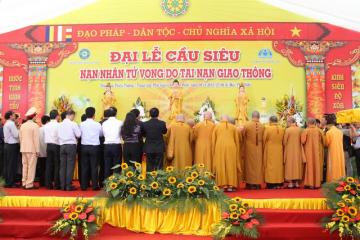 Lễ cầu siêu trong Phật giáo: An yên cho người đi và người ở lại. (30/01/2018)